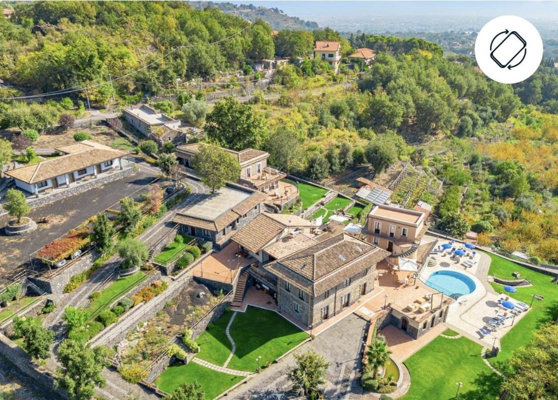 ザッフェラーナ・エトネーア Antico Borgo Petraliaゲストハウス エクステリア 写真