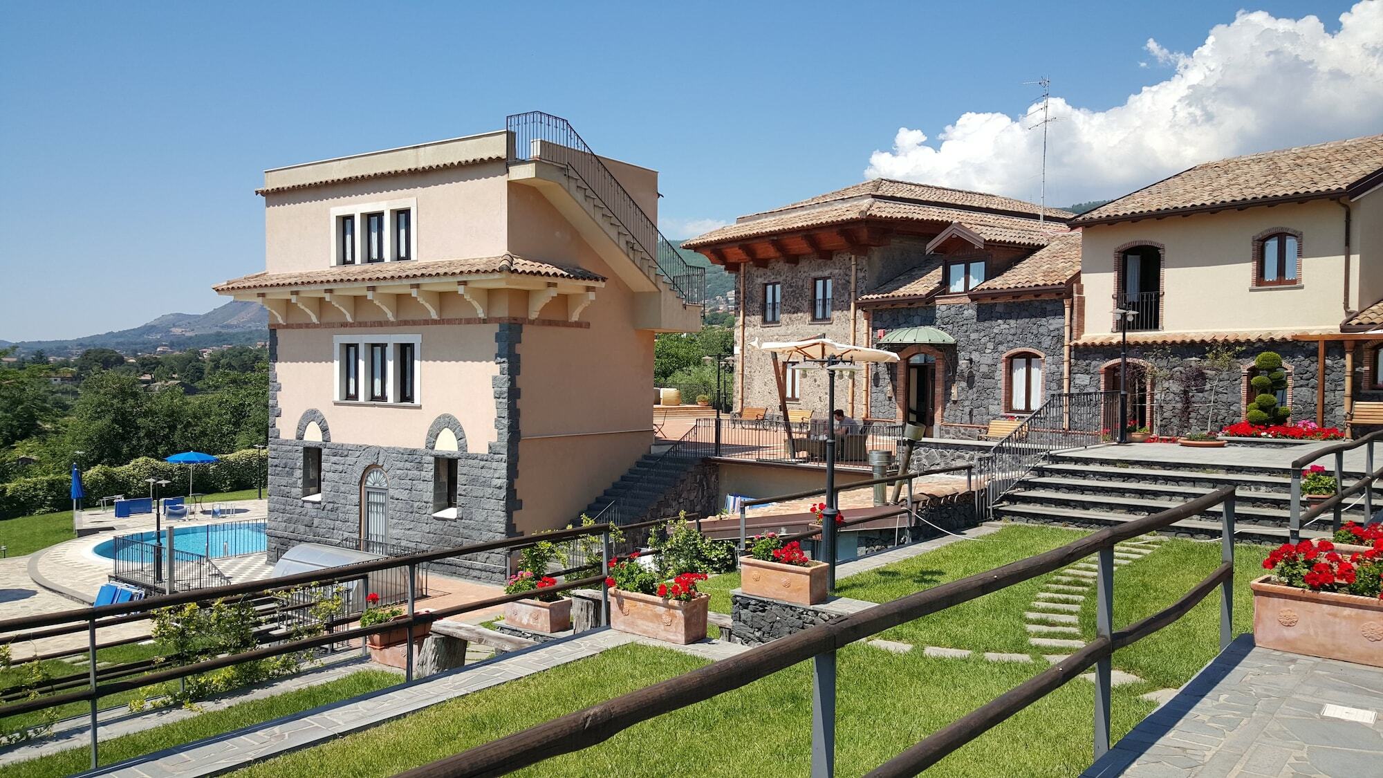 ザッフェラーナ・エトネーア Antico Borgo Petraliaゲストハウス エクステリア 写真
